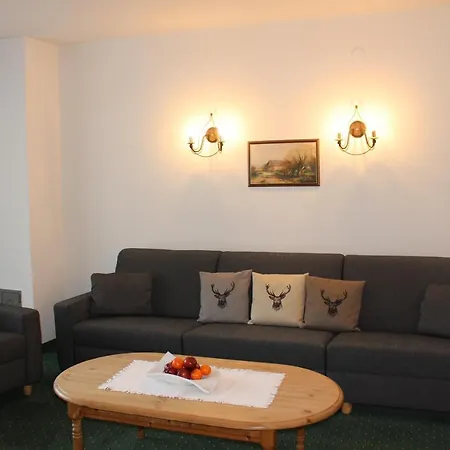 Apart Hotel Garni Strasser-3